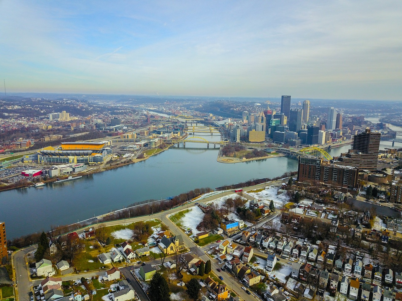 Aerial shot of Pittsburgh. Image by Christopher Klein from Pixabay.